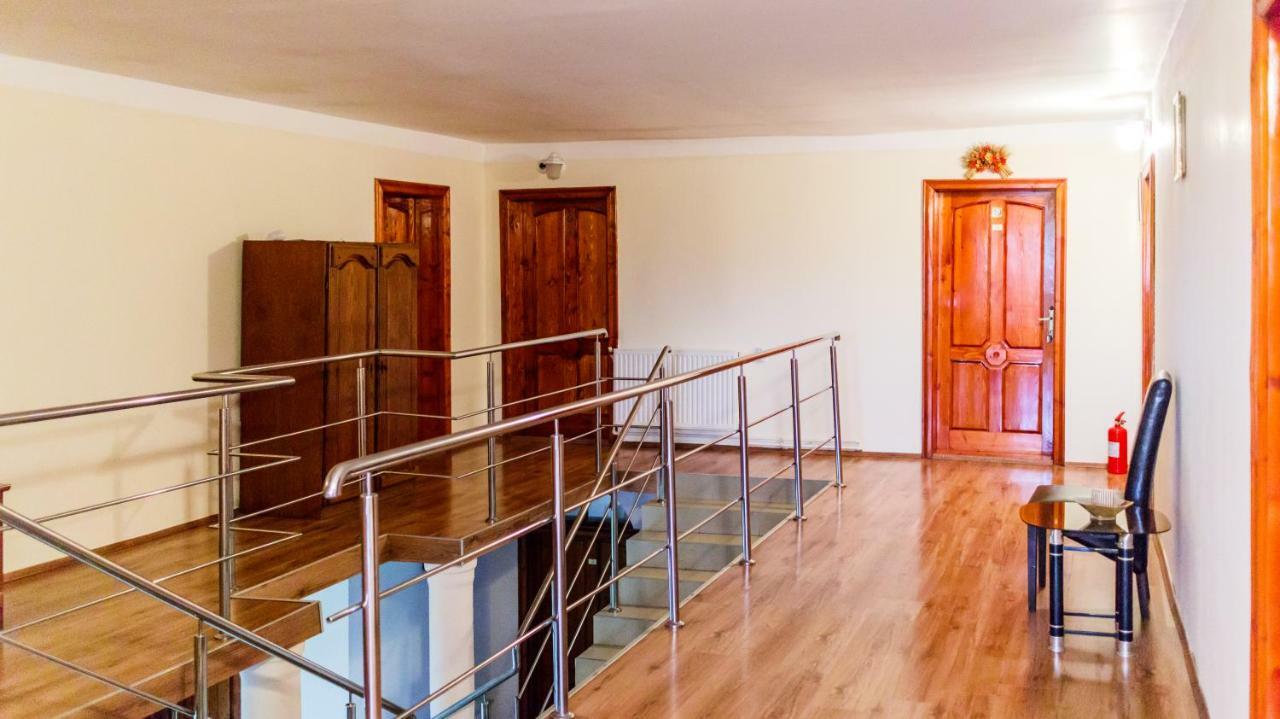 Hotel Pension Ladyna Sebiş Esterno foto