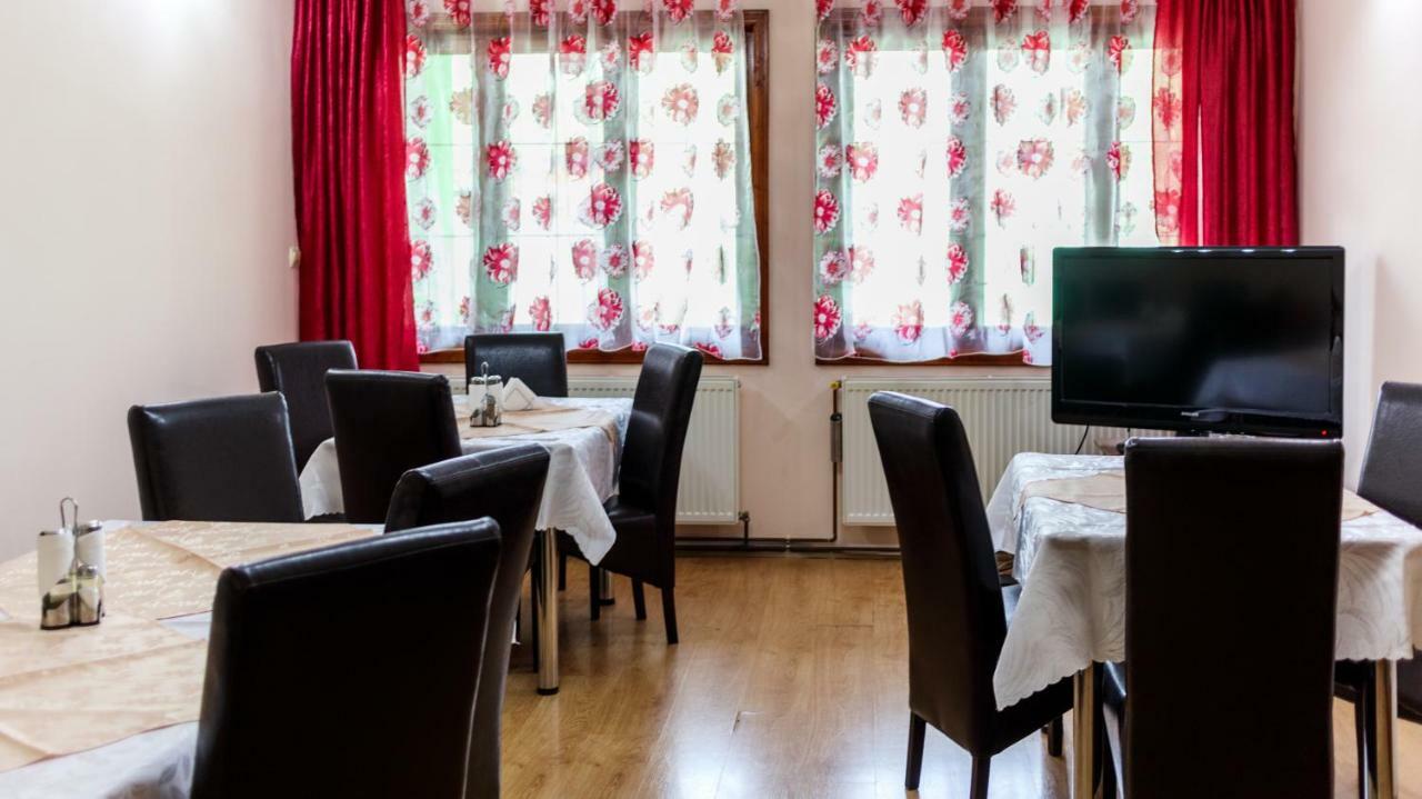 Hotel Pension Ladyna Sebiş Esterno foto